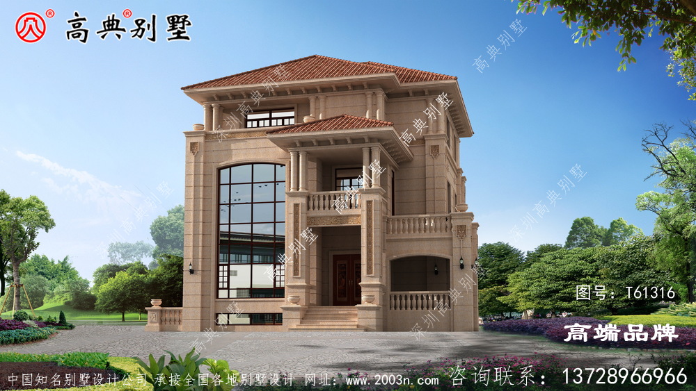 欧式三层户型，色彩鲜艳具有浓郁的田园气息